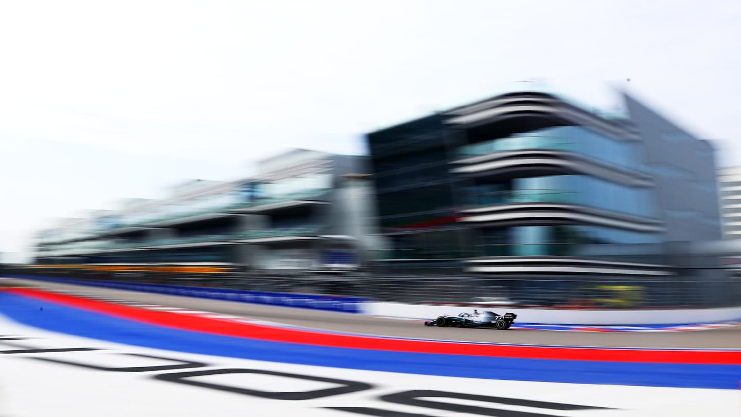 SOCHI, RUSSIA - SEPTEMBER 27: Valtteri Bottas driving the (77) Mercedes AMG Petronas F1 Team Mercedes W10 on track during practice for the F1 Grand Prix of Russia at Sochi Autodrom on September 27, 2019 in Sochi, Russia. (Photo by Mark Thompson/Getty Images)