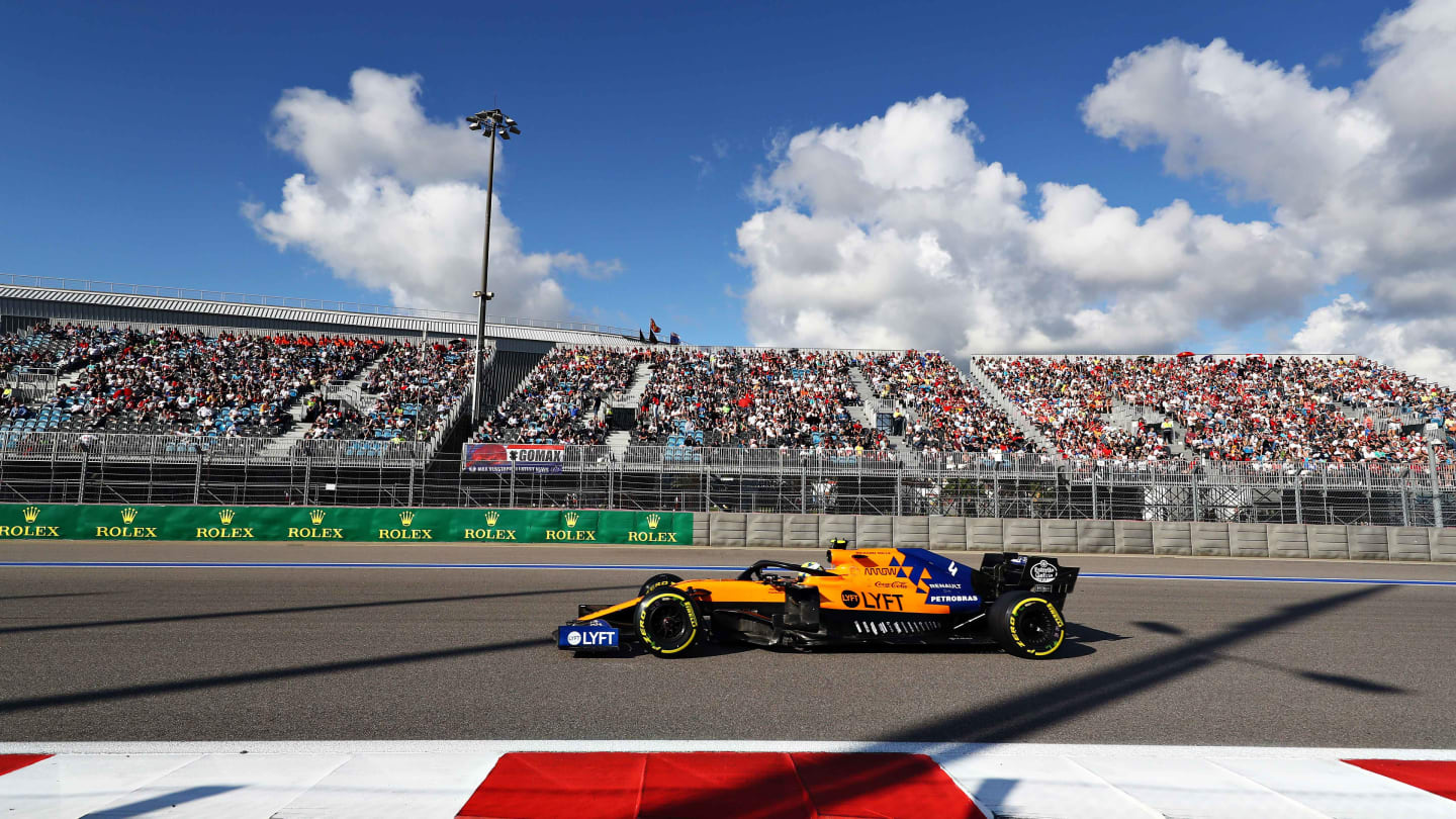 SOCHI, RUSSIA - SEPTEMBER 29: Lando Norris of Great Britain driving the (4) McLaren F1 Team MCL34 Renault on track during the F1 Grand Prix of Russia at Sochi Autodrom on September 29, 2019 in Sochi, Russia. (Photo by Mark Thompson/Getty Images)