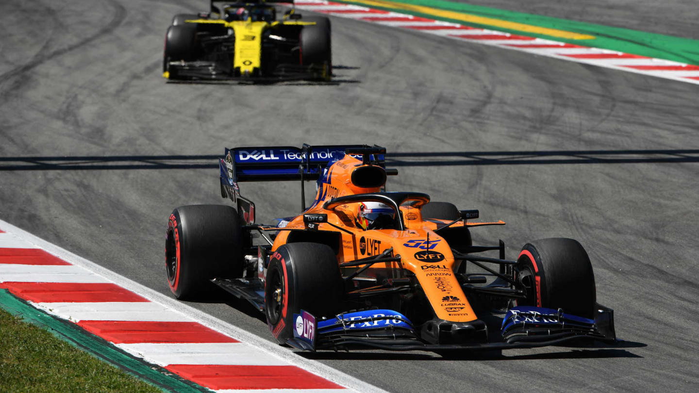 CIRCUIT DE BARCELONA-CATALUNYA, SPAIN - MAY 12: Carlos Sainz Jr., McLaren MCL34, leads Daniel