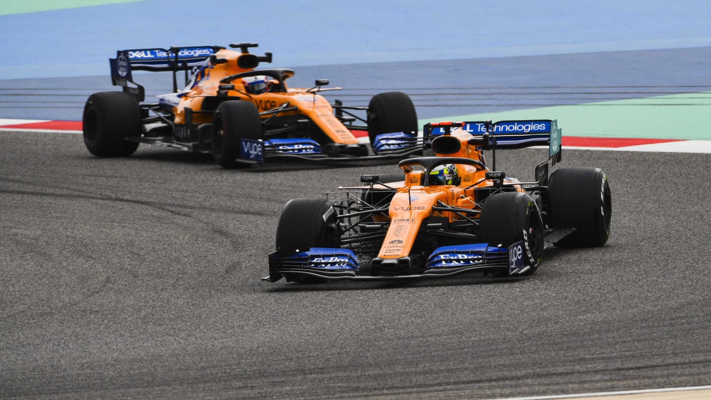 BAHRAIN INTERNATIONAL CIRCUIT, BAHRAIN - APRIL 03: Lando Norris, McLaren MCL34 and Carlos Sainz