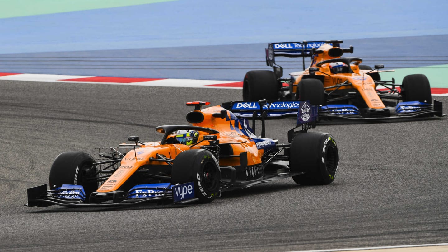 BAHRAIN INTERNATIONAL CIRCUIT, BAHRAIN - APRIL 03: Lando Norris, McLaren MCL34 and Carlos Sainz