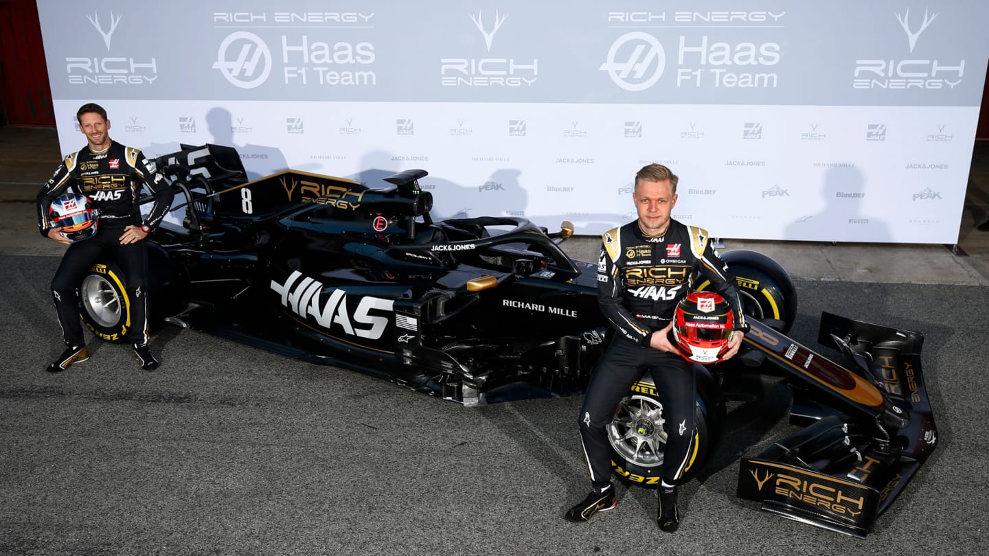 CIRCUIT DE BARCELONA-CATALUNYA, SPAIN - FEBRUARY 18: Romain Grosjean, Haas F1 Team and Kevin Magnussen, Haas F1 Team with the new Haas VF-19 during the Pre-season Test at Circuit de Barcelona-Catalunya on February 18, 2019 in Circuit de Barcelona-Catalunya, Spain. (Photo by Andy Hone / LAT Images)