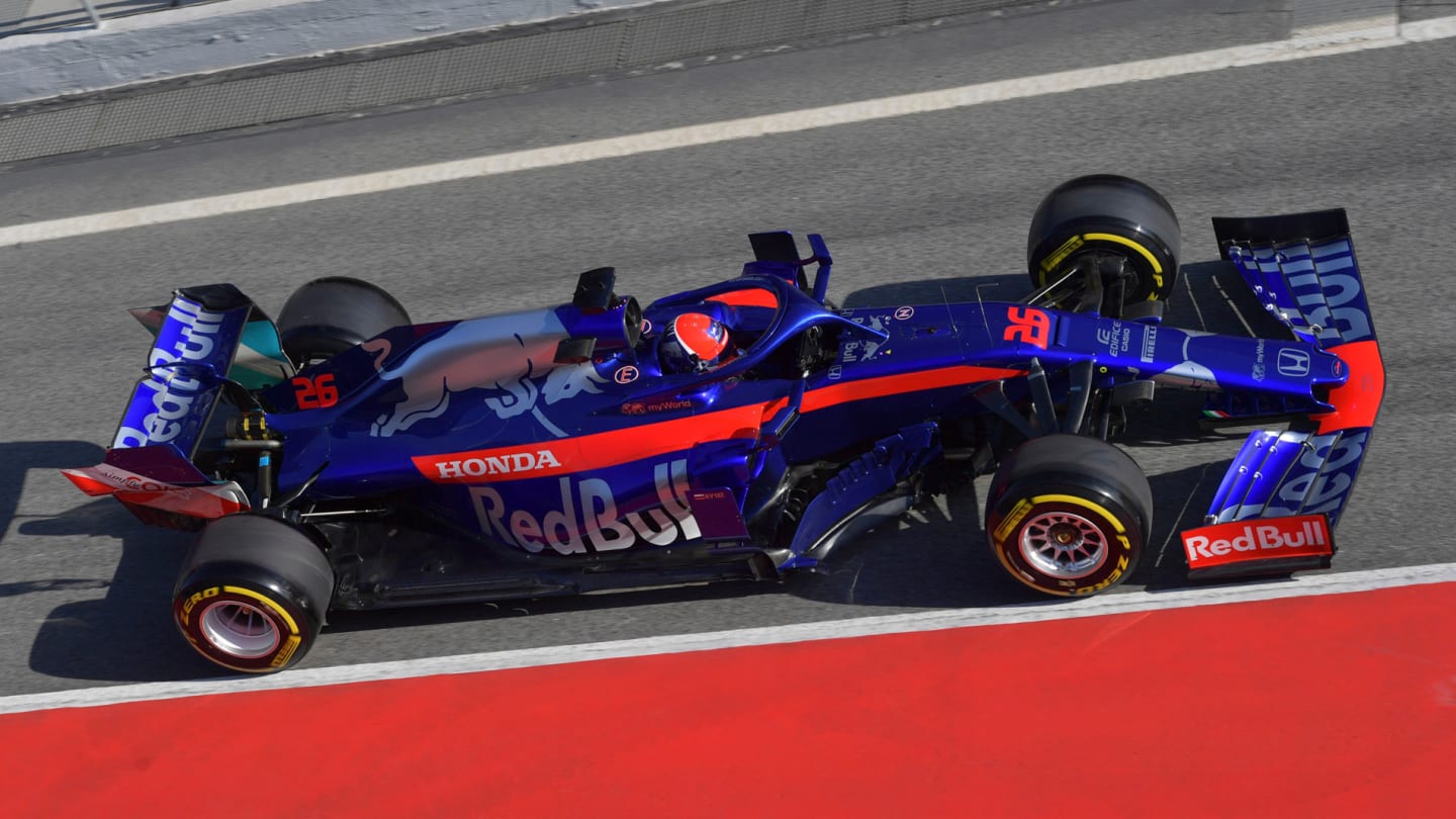 CIRCUIT DE BARCELONA-CATALUNYA, SPAIN - FEBRUARY 18: Daniil Kvyat, Scuderia Toro Rosso STR14 during