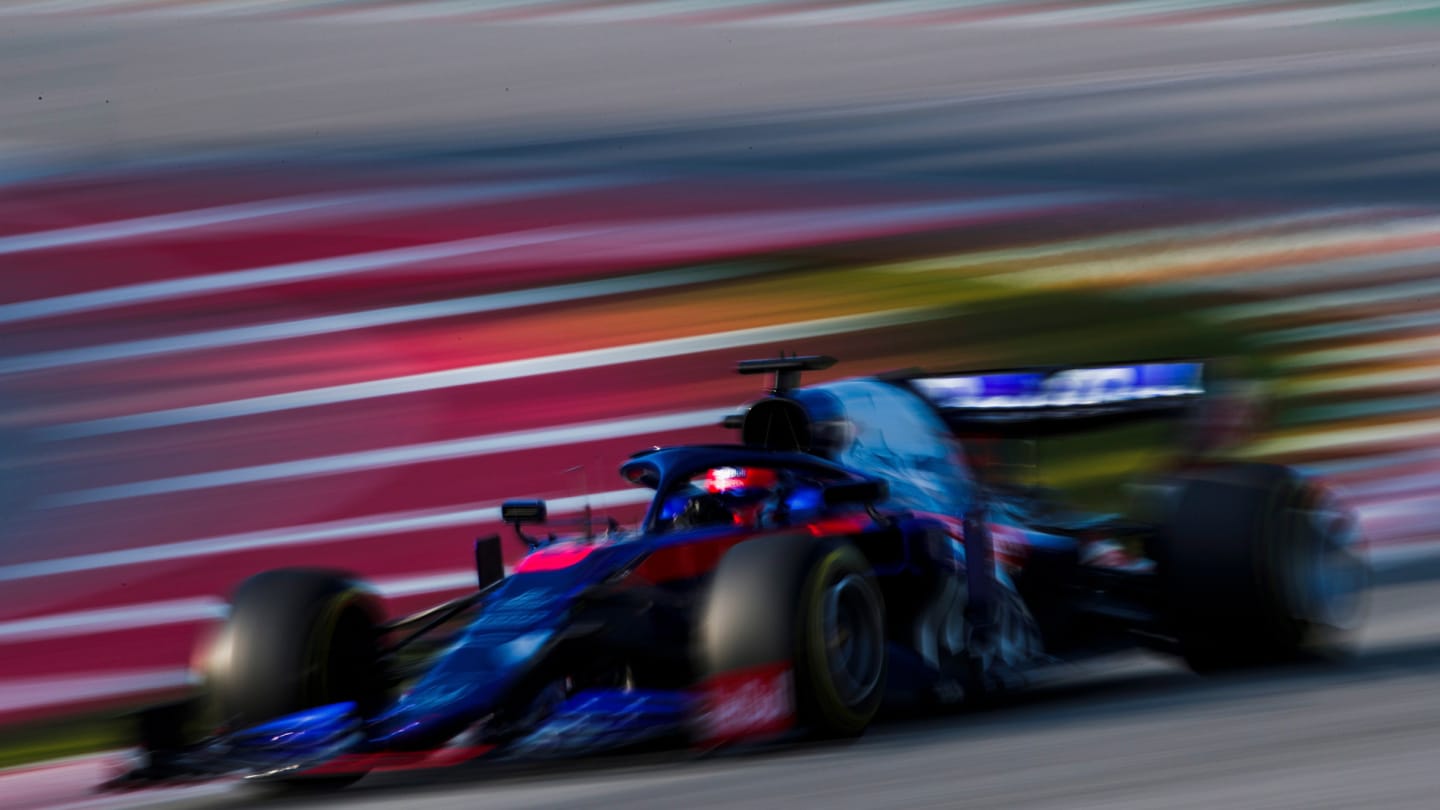 CIRCUIT DE BARCELONA-CATALUNYA, SPAIN - FEBRUARY 20: Daniil Kvyat, Scuderia Toro Rosso STR14 during