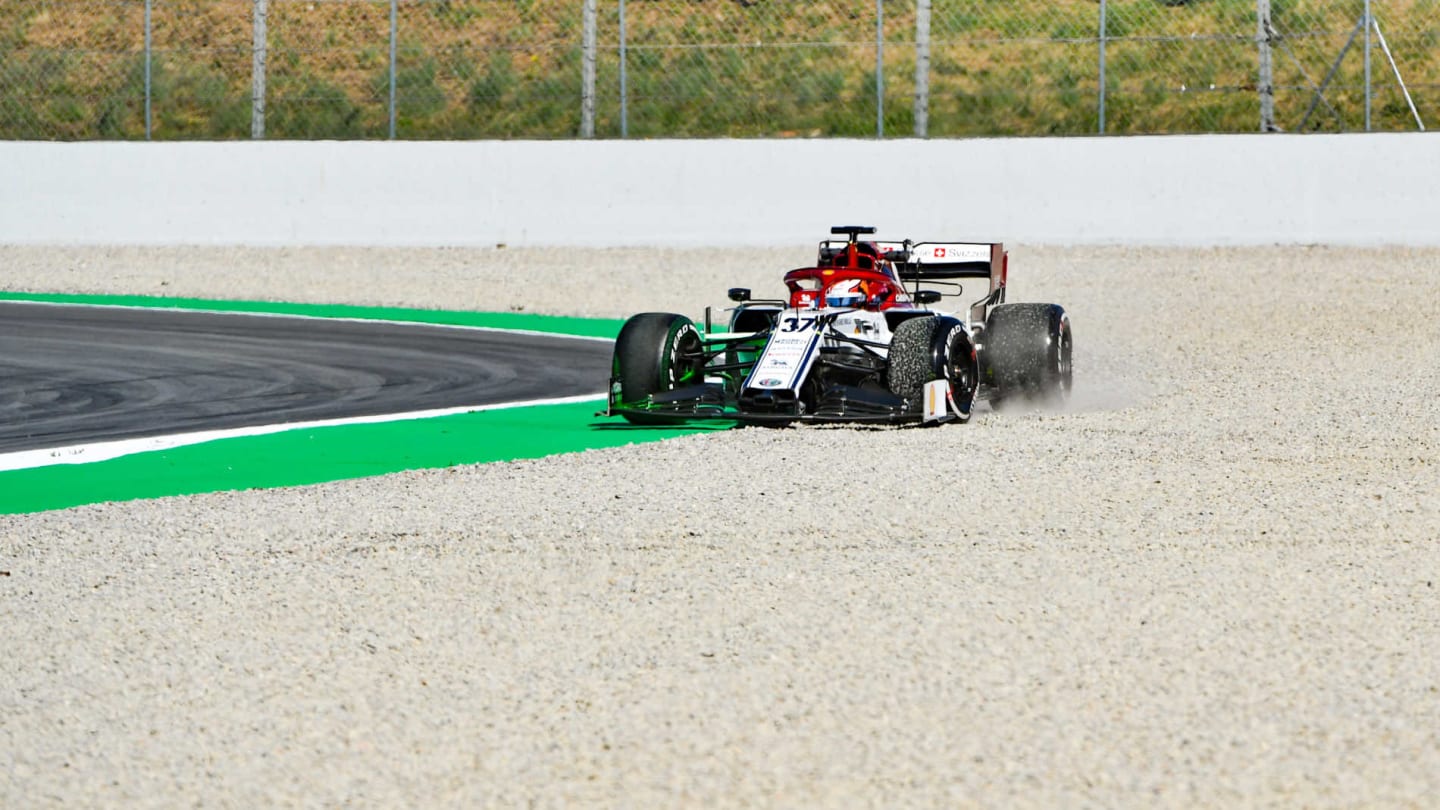 CIRCUIT DE BARCELONA-CATALUNYA, SPAIN - MAY 14: Callum Ilott, Alfa Romeo C38, spins during the