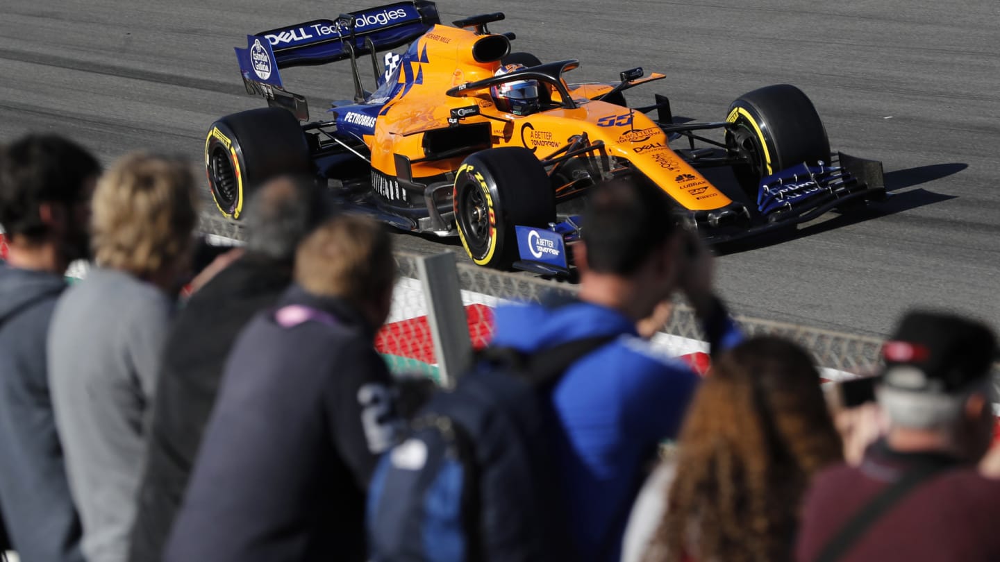 CIRCUIT DE BARCELONA-CATALUNYA, SPAIN - FEBRUARY 27: Carlos Sainz Jr, McLaren MCL34 during the