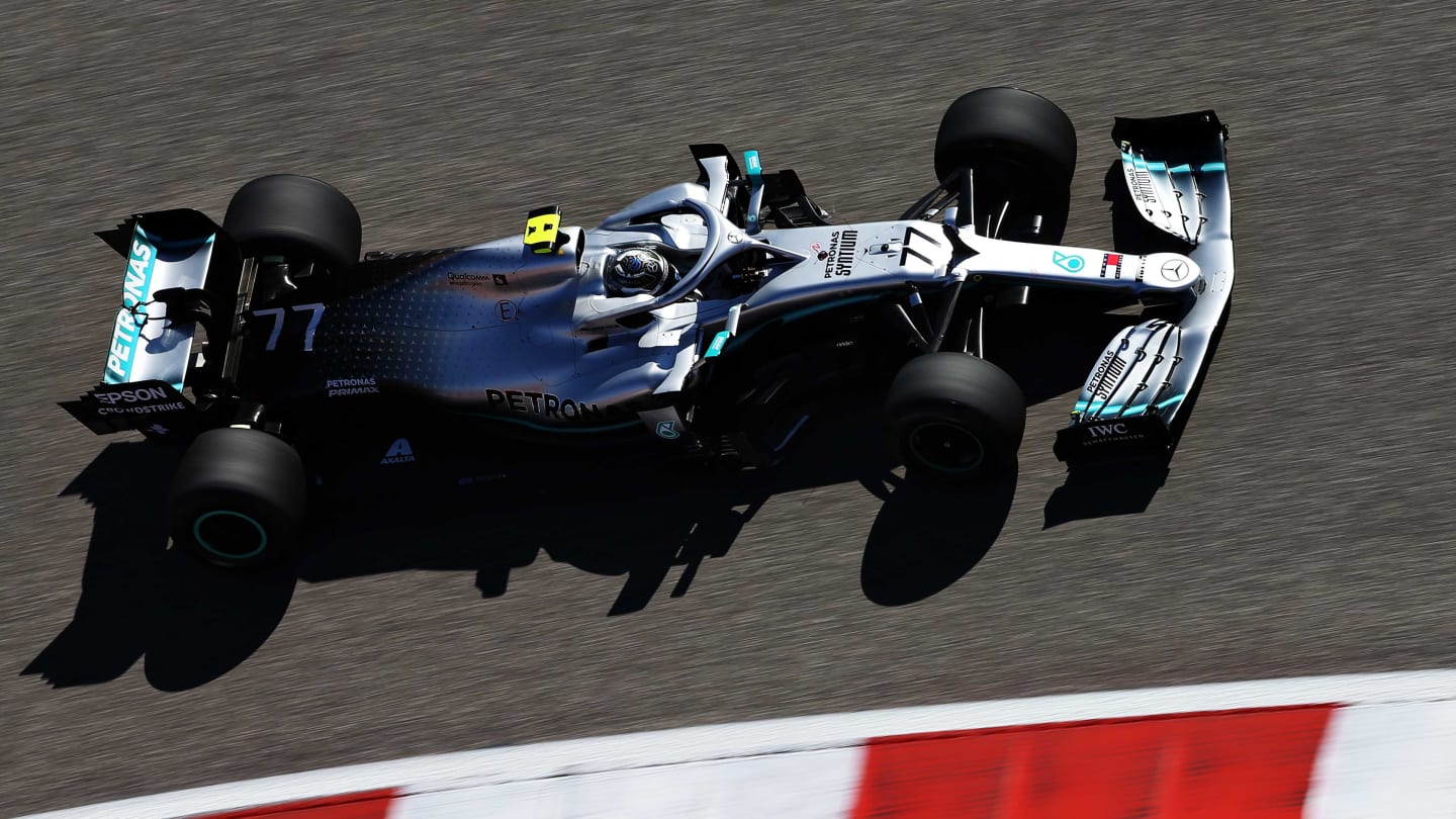 AUSTIN, TEXAS - NOVEMBER 01: Valtteri Bottas driving the (77) Mercedes AMG Petronas F1 Team