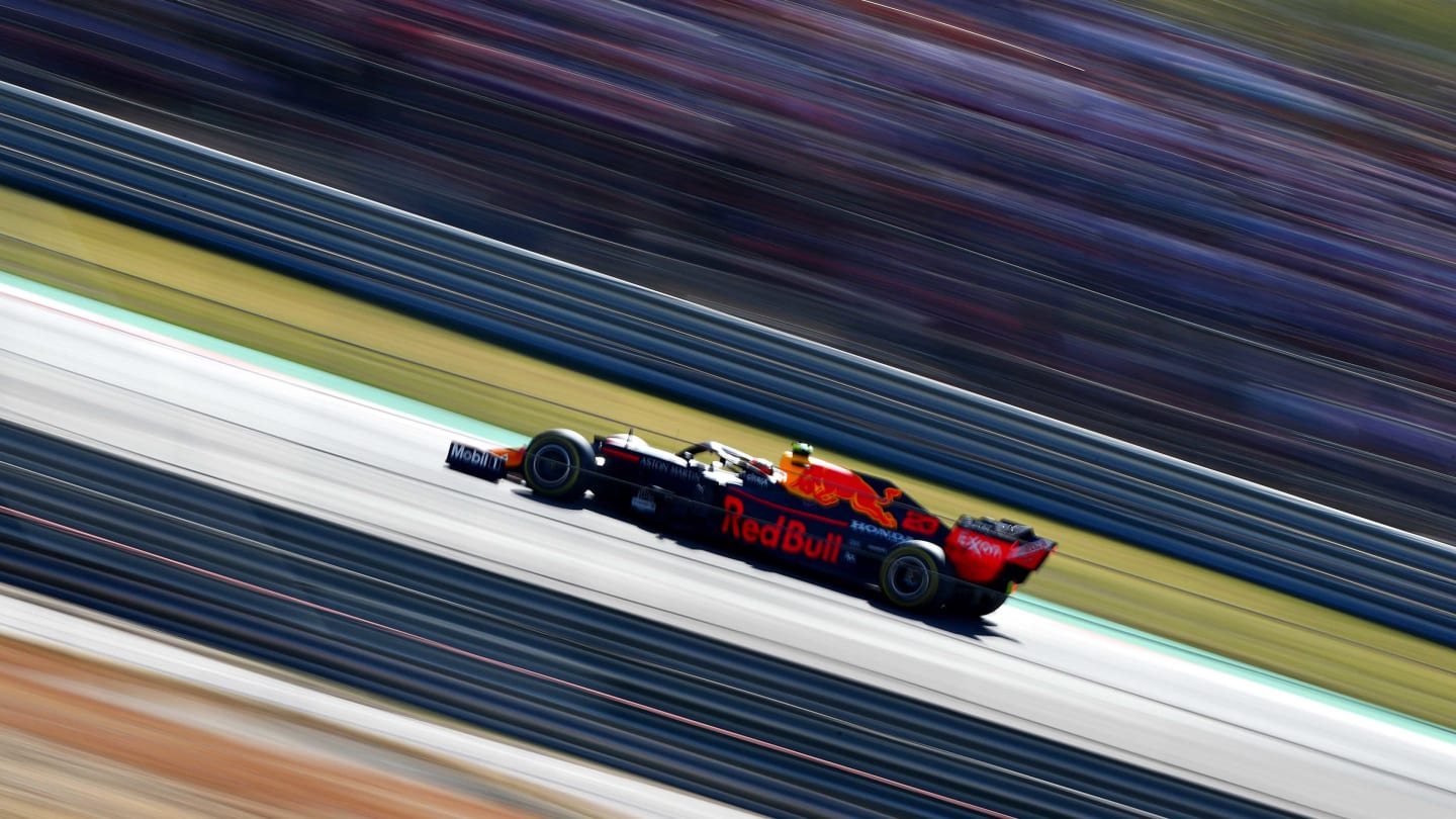 AUSTIN, TEXAS - NOVEMBER 03: Alexander Albon of Thailand driving the (23) Aston Martin Red Bull Racing RB15 on track during the F1 Grand Prix of USA at Circuit of The Americas on November 03, 2019 in Austin, Texas. (Photo by Dan Istitene/Getty Images)
