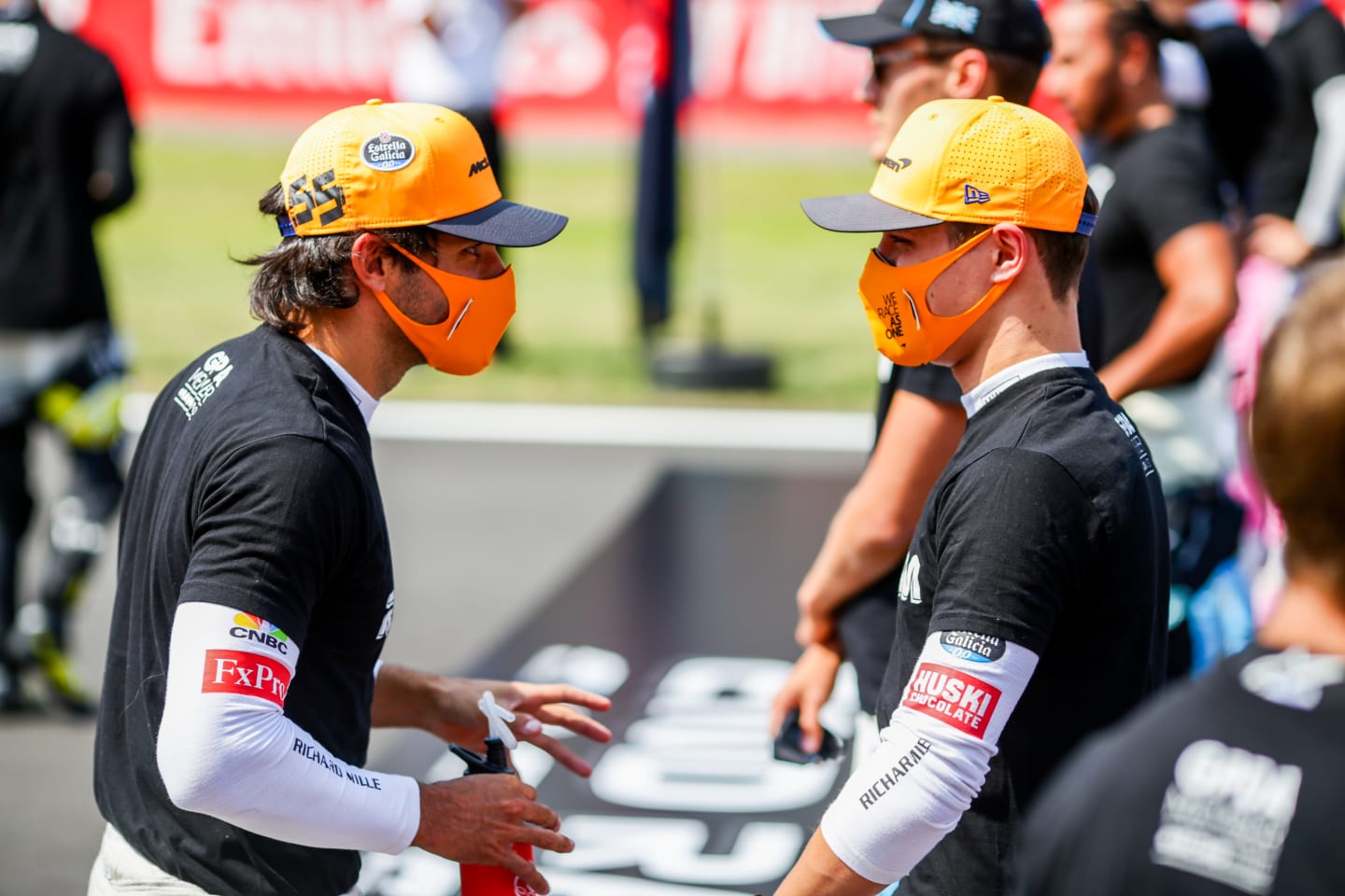 NORTHAMPTON, ENGLAND - AUGUST 09: Carlos Sainz of Scuderia Renault and Spain with Lando Norris of McLaren and Great Britain during the F1 70th Anniversary Grand Prix at Silverstone on August 09, 2020 in Northampton, England. (Photo by Peter Fox/Getty Images)