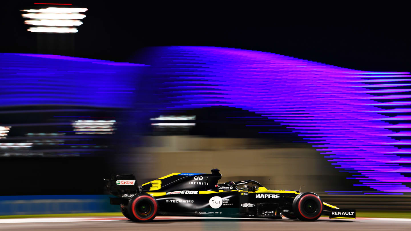ABU DHABI, UNITED ARAB EMIRATES - DECEMBER 11: Daniel Ricciardo of Australia driving the (3)