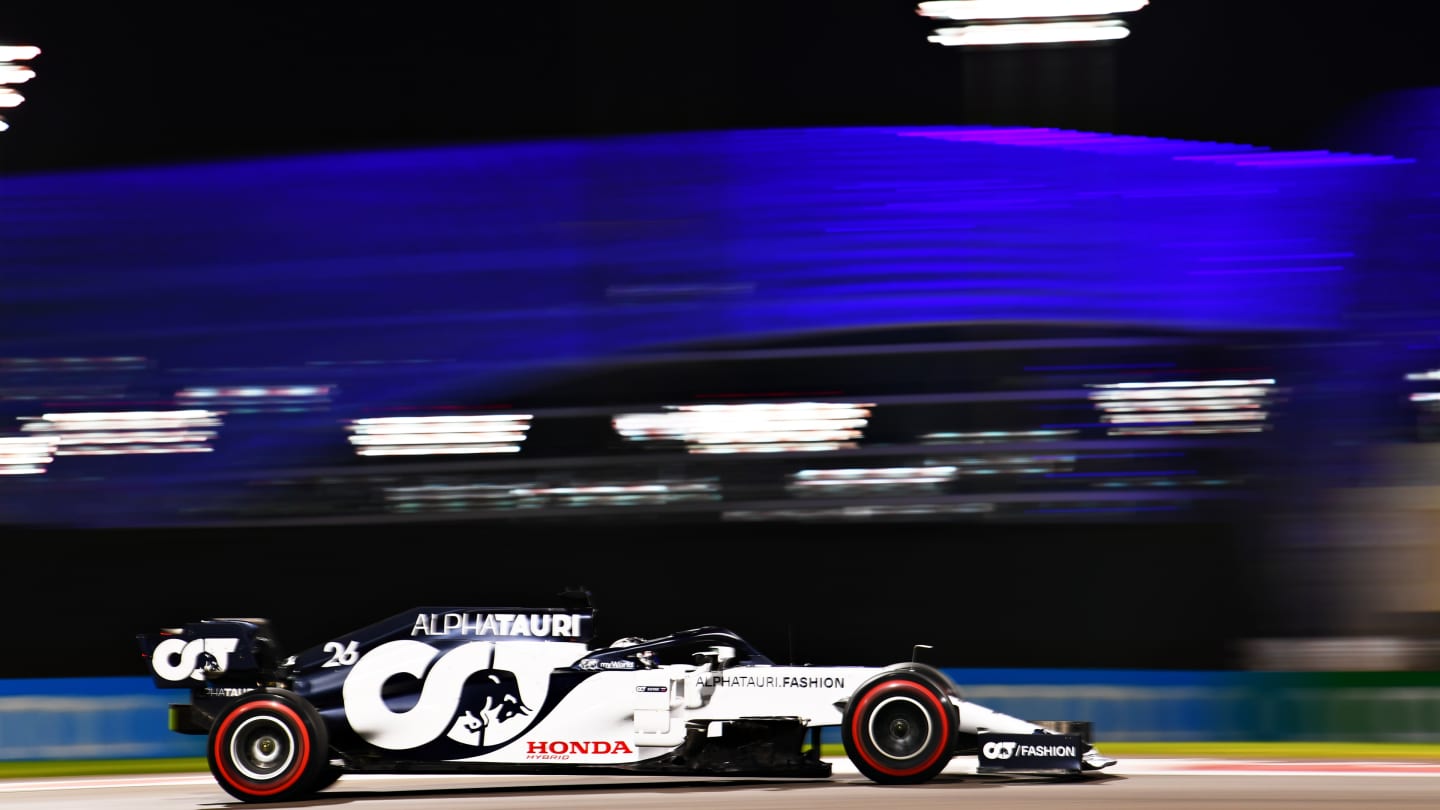 ABU DHABI, UNITED ARAB EMIRATES - DECEMBER 11: Daniil Kvyat of Russia driving the (26) Scuderia