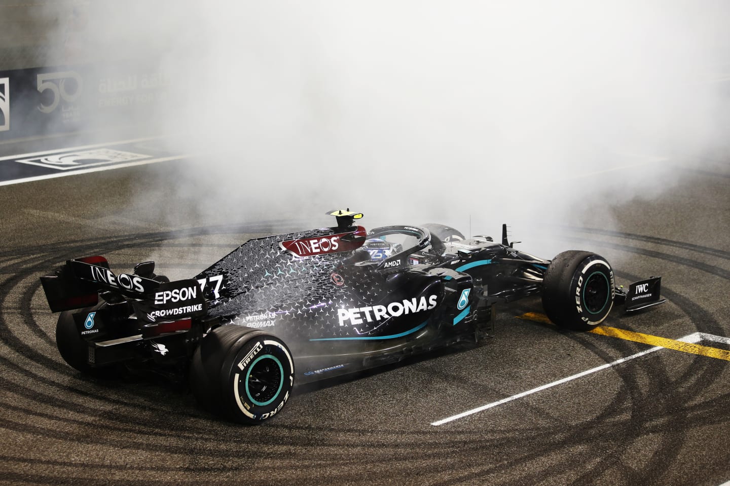 ABU DHABI, UNITED ARAB EMIRATES - DECEMBER 13: Second placed Valtteri Bottas of Finland driving the