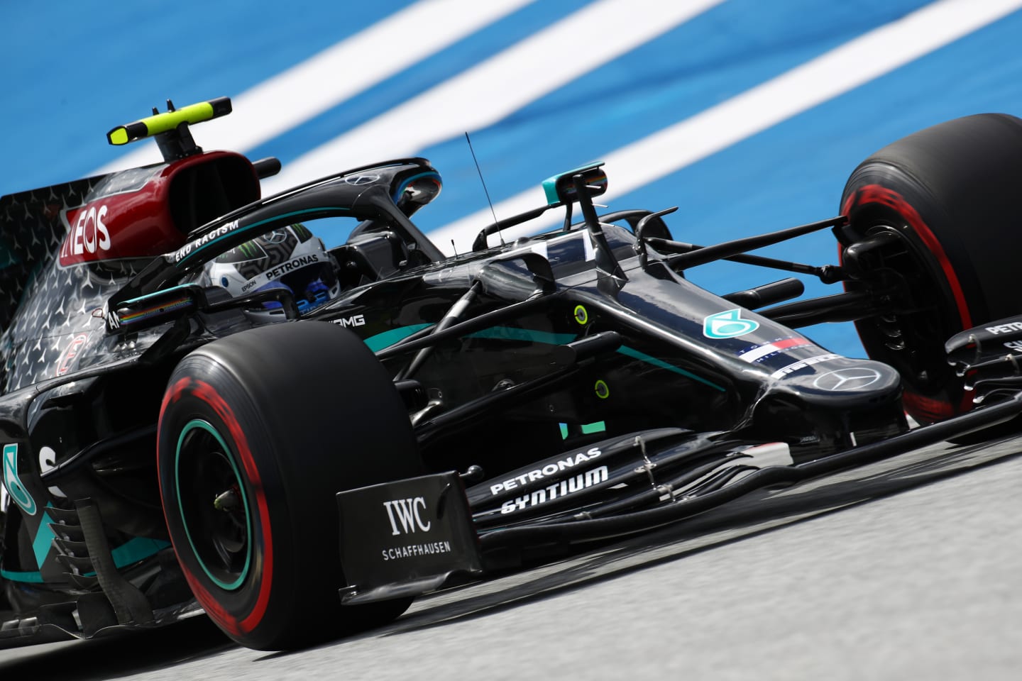 SPIELBERG, AUSTRIA - JULY 03: Valtteri Bottas of Finland driving the (77) Mercedes AMG Petronas F1 Team Mercedes W11 on track during practice for the F1 Grand Prix of Austria at Red Bull Ring on July 03, 2020 in Spielberg, Austria. (Photo by Mark Thompson/Getty Images,)