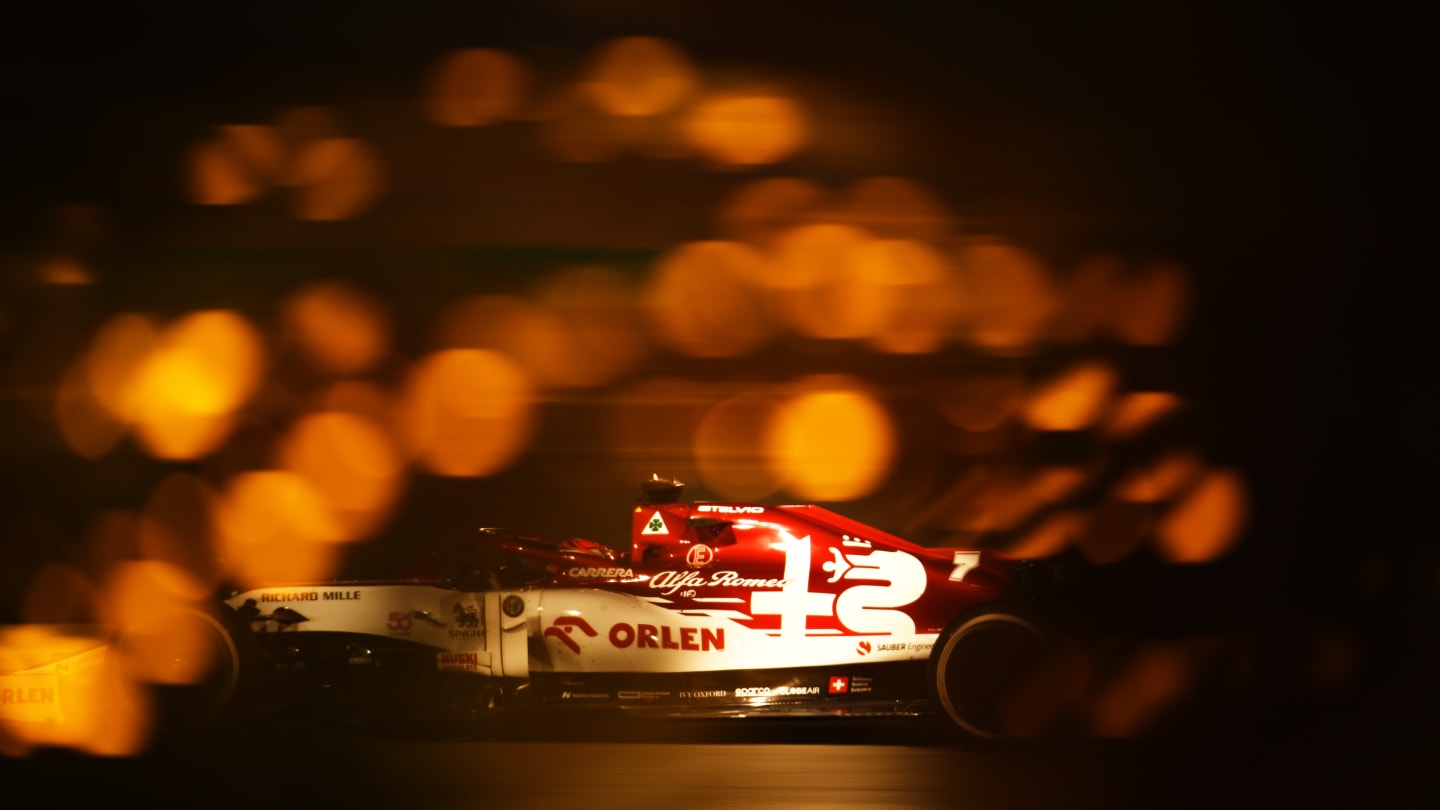 BAHRAIN, BAHRAIN - NOVEMBER 29: Kimi Raikkonen of Finland driving the (7) Alfa Romeo Racing C39