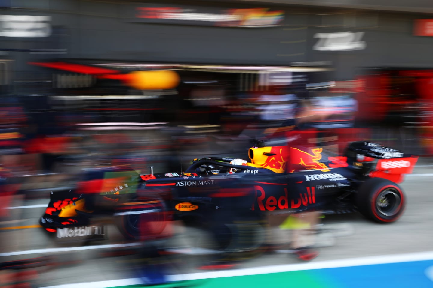 NORTHAMPTON, ENGLAND - JULY 31: Max Verstappen of the Netherlands driving the (33) Aston Martin Red Bull Racing RB16 stops in the Pitlane during practice for the F1 Grand Prix of Great Britain at Silverstone on July 31, 2020 in Northampton, England. (Photo by Mark Thompson/Getty Images,)