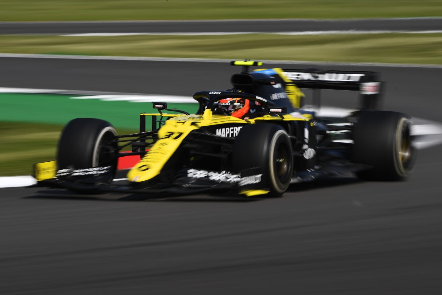 NORTHAMPTON, ENGLAND - JULY 31: Esteban Ocon of France driving the (31) Renault Sport Formula One Team RS20 on track during practice for the F1 Grand Prix of Great Britain at Silverstone on July 31, 2020 in Northampton, England. (Photo by Rudy Carezzevoli/Getty Images)