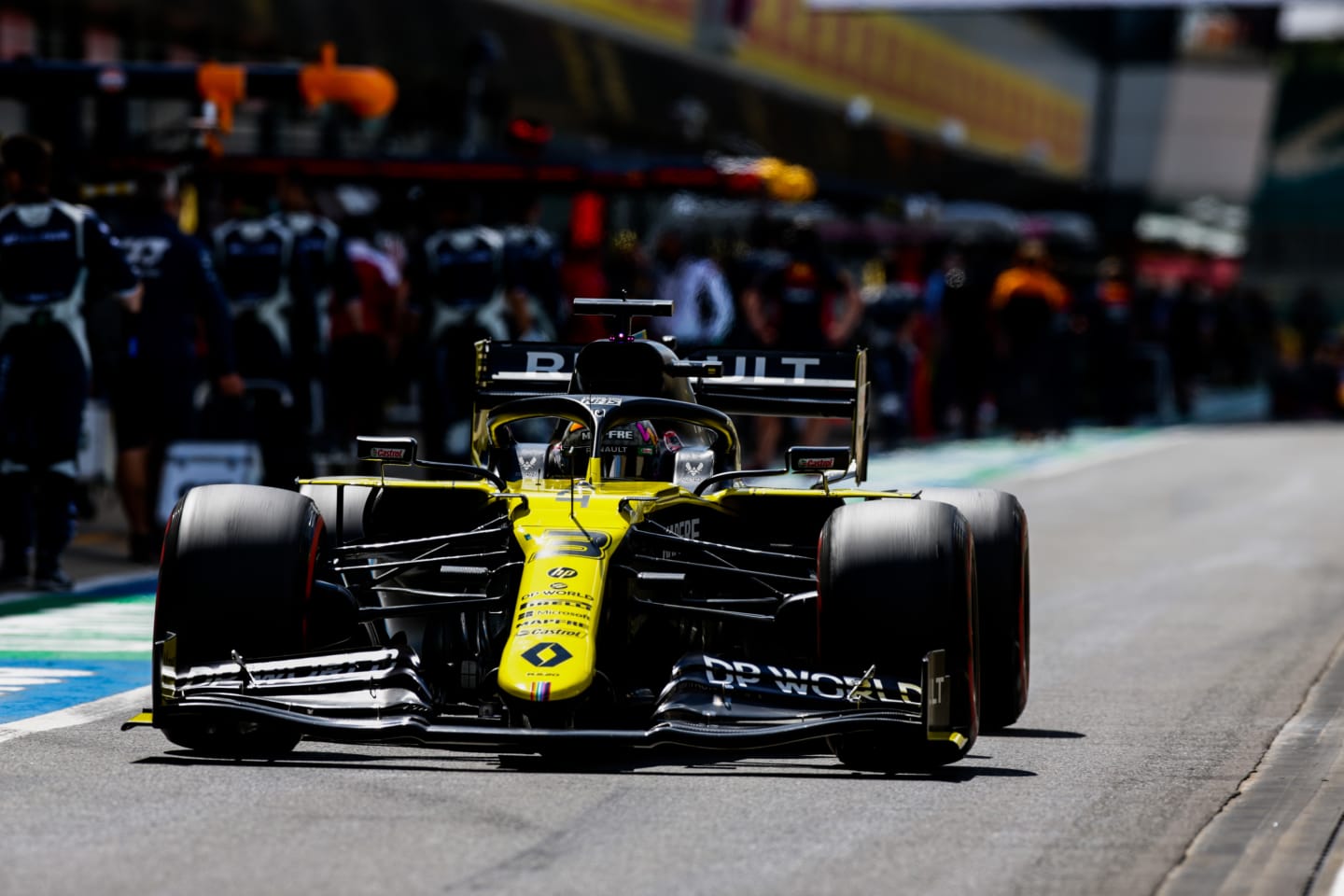 NORTHAMPTON, ENGLAND - AUGUST 02:  Daniel Ricciardo of Australia and Renault during the F1 Grand Prix of Great Britain at Silverstone on August 02, 2020 in Northampton, England. (Photo by Peter Fox/Getty Images)
