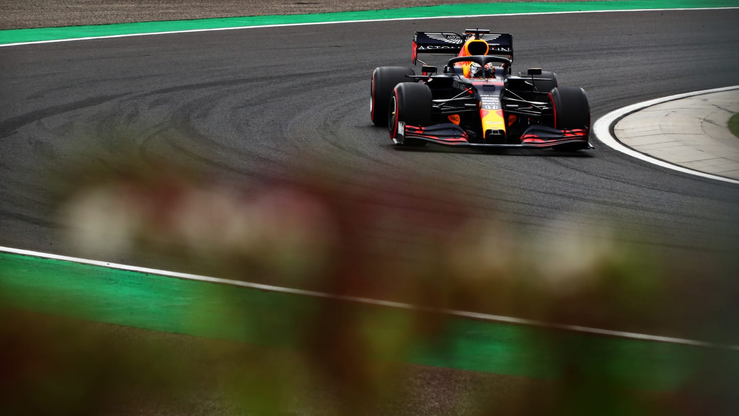 BUDAPEST, HUNGARY - JULY 18: Max Verstappen of the Netherlands driving the (33) Aston Martin Red Bull Racing RB16 during qualifying for the F1 Grand Prix of Hungary at Hungaroring on July 18, 2020 in Budapest, Hungary. (Photo by Dan Istitene - Formula 1/Formula 1 via Getty Images)