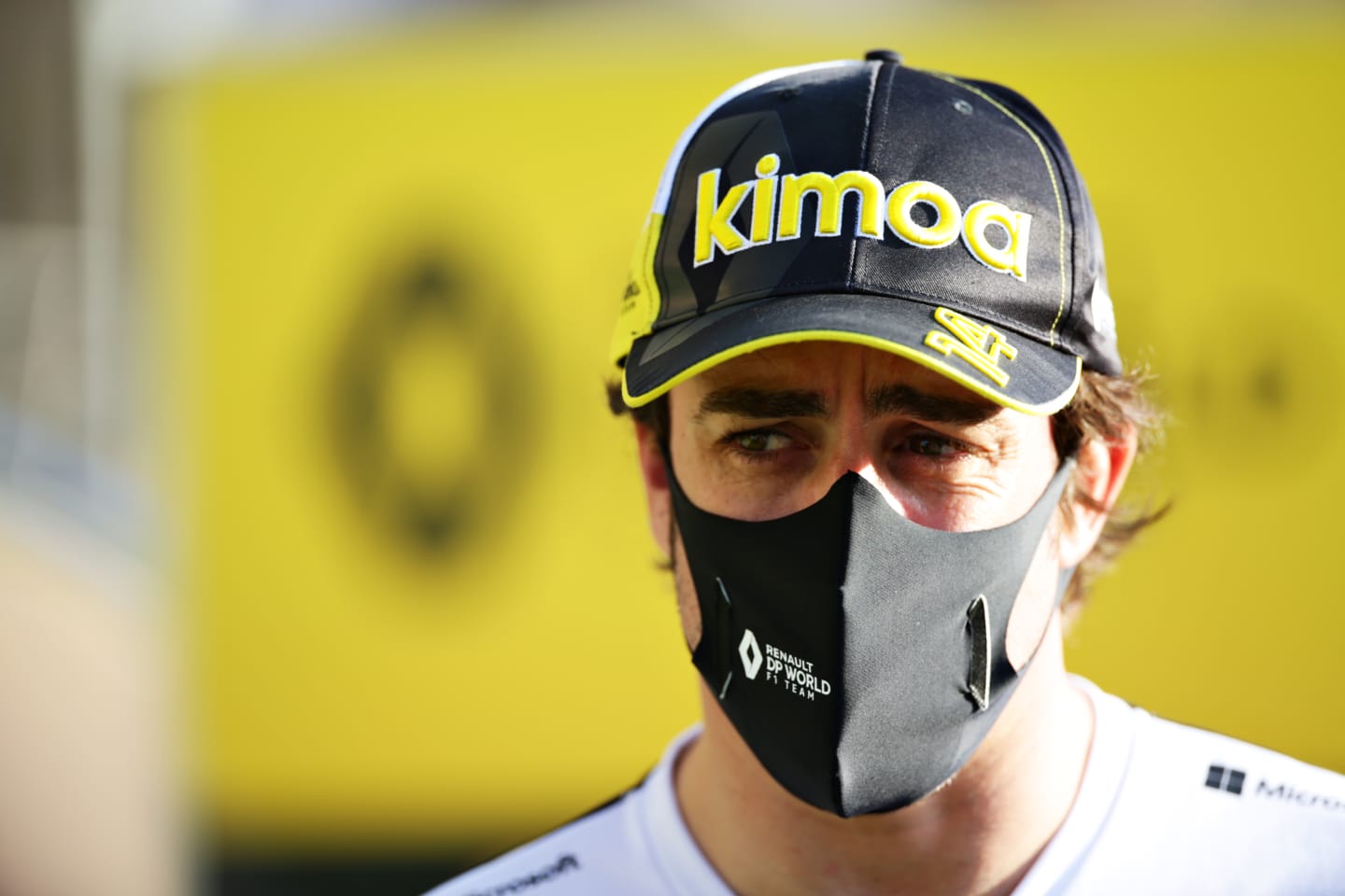 BAHRAIN, BAHRAIN - DECEMBER 04: Fernando Alonso of Spain and Renault Sport F1 talks to the media in