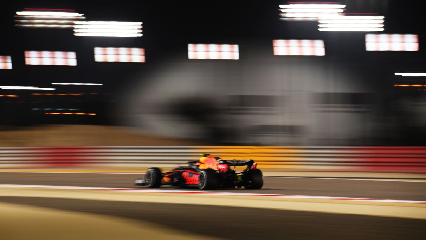 BAHRAIN, BAHRAIN - DECEMBER 06: Alexander Albon of Thailand driving the (23) Aston Martin Red Bull