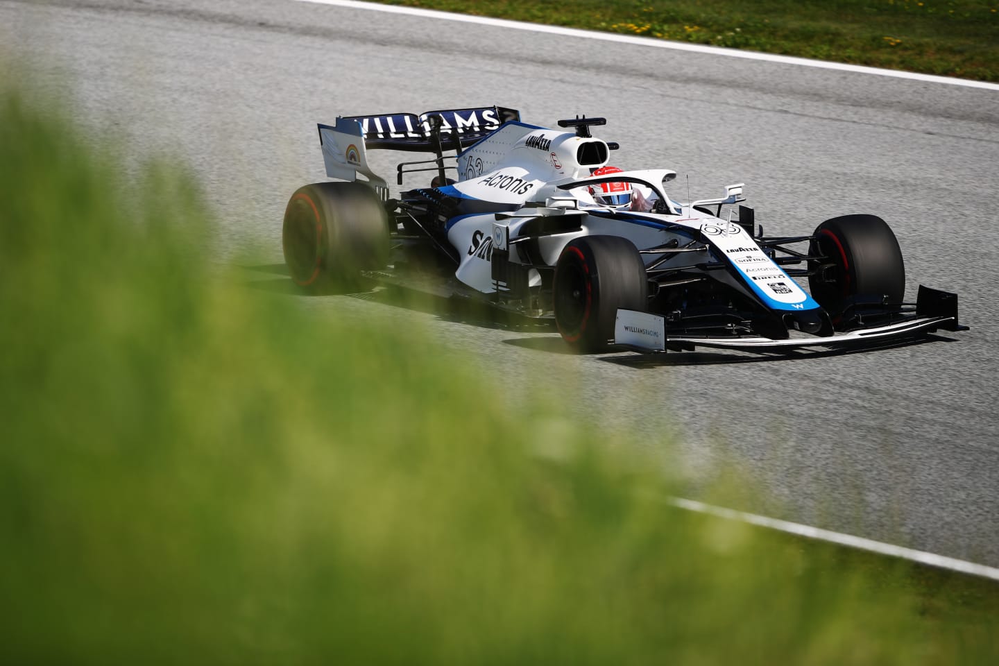 SPIELBERG, AUSTRIA - JULY 10: George Russell of Great Britain driving the (63) Williams Racing FW43 Mercedes on track during practice for the F1 Grand Prix of Styria at Red Bull Ring on July 10, 2020 in Spielberg, Austria. (Photo by Bryn Lennon/Getty Images)