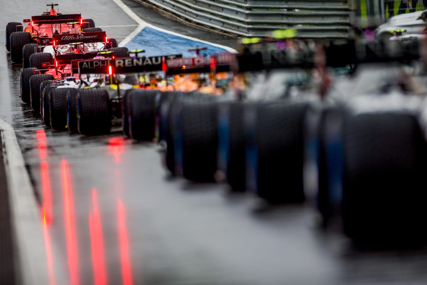 SPIELBERG, AUSTRIA - JULY 11: The start of Qualifying during the Formula One Grand Prix of Styria