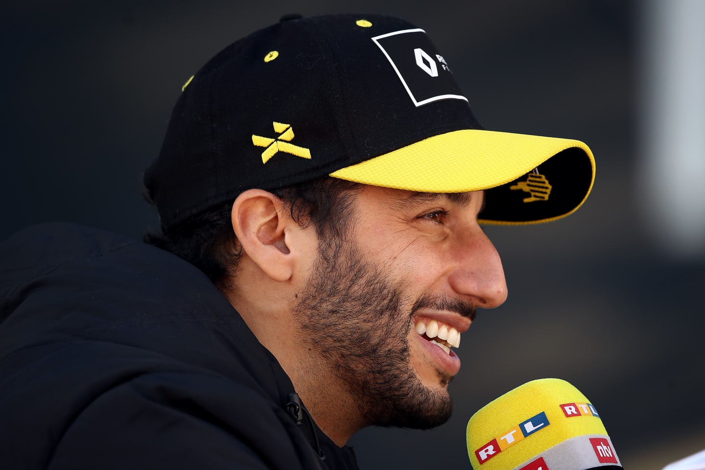 BARCELONA, SPAIN - FEBRUARY 26: Daniel Ricciardo of Australia and Renault Sport F1 talks to the