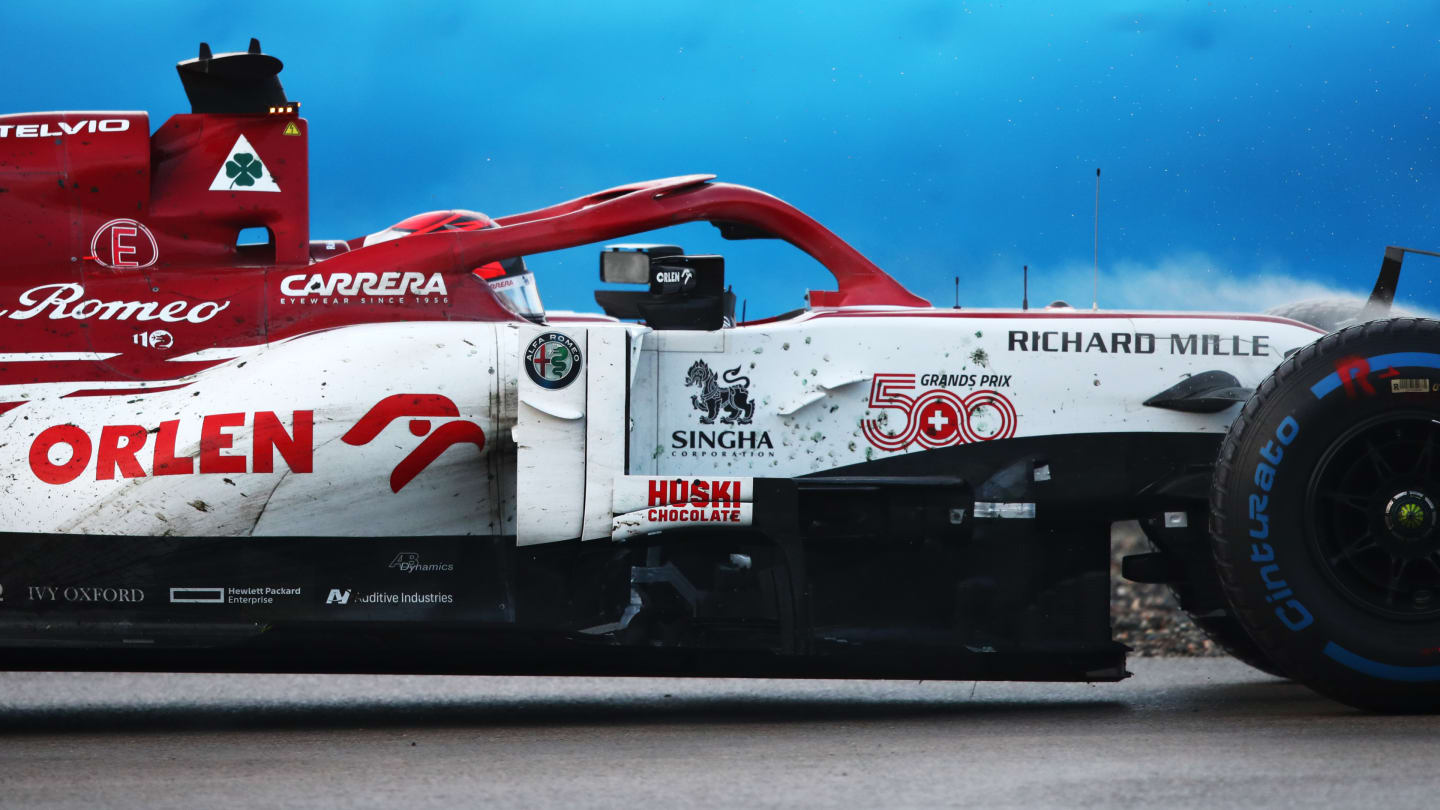 ISTANBUL, TURKEY - NOVEMBER 14: Kimi Raikkonen of Finland driving the (7) Alfa Romeo Racing C39