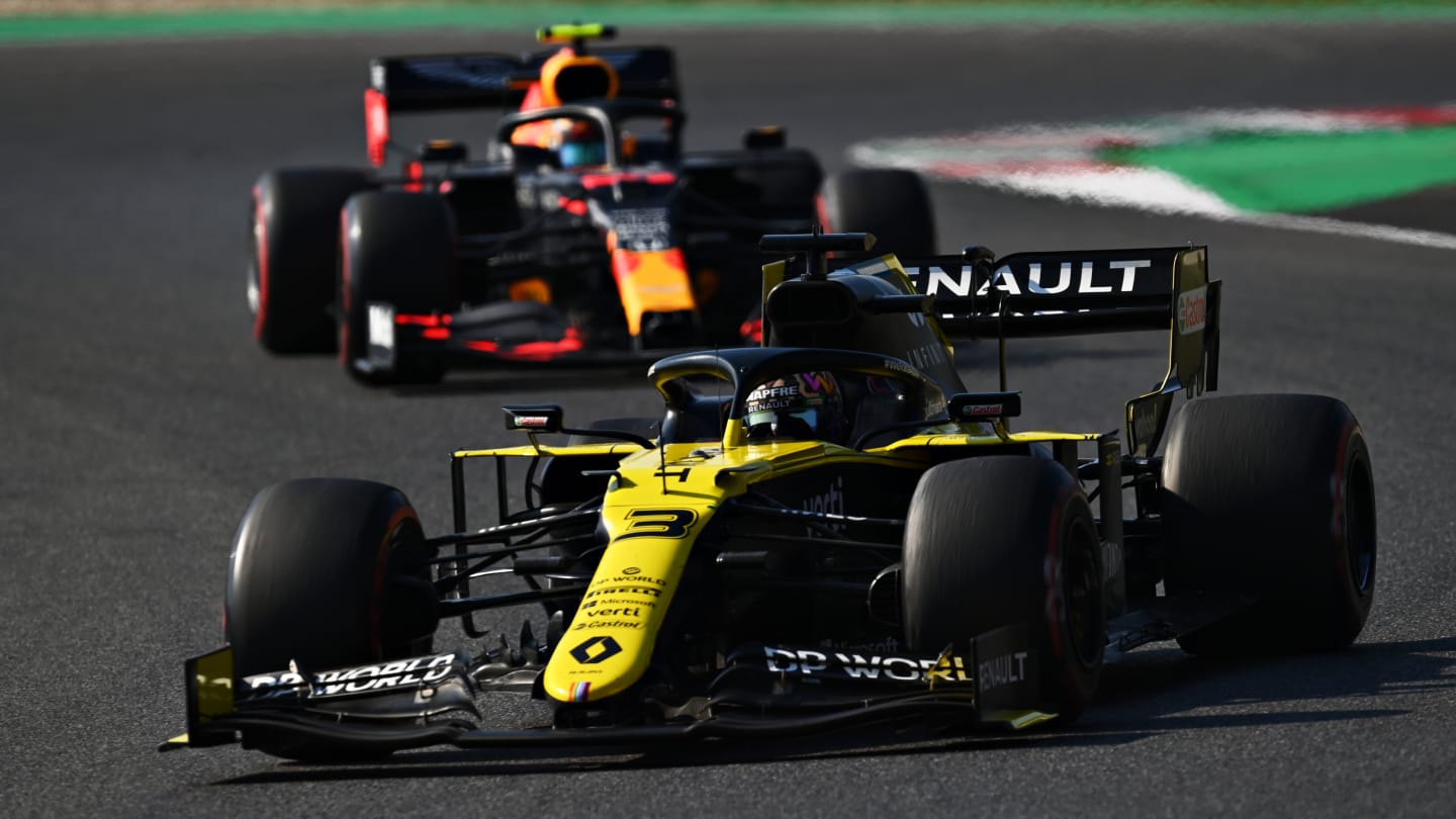 SCARPERIA, ITALY - SEPTEMBER 13: Daniel Ricciardo of Australia driving the (3) Renault Sport