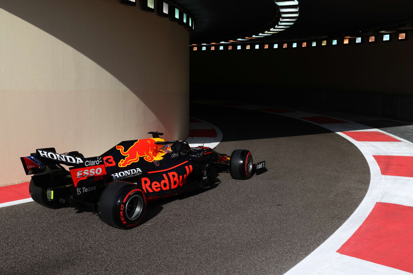 ABU DHABI, UNITED ARAB EMIRATES - DECEMBER 10: Max Verstappen of the Netherlands driving the (33) Red Bull Racing RB16B Honda during practice ahead of the F1 Grand Prix of Abu Dhabi at Yas Marina Circuit on December 10, 2021 in Abu Dhabi, United Arab Emirates. (Photo by Clive Rose/Getty Images)