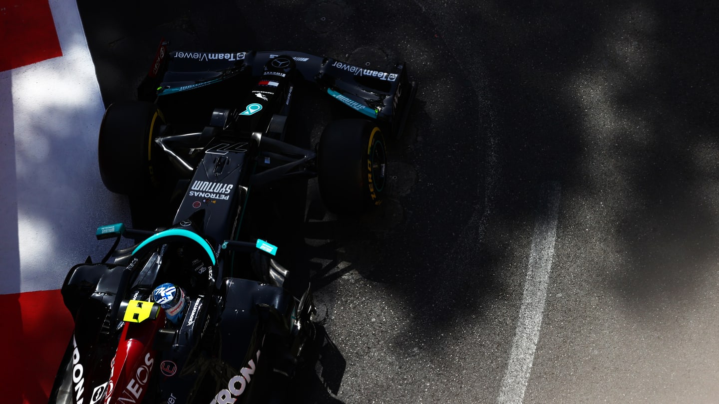 BAKU, AZERBAIJAN - JUNE 04: Valtteri Bottas of Finland driving the (77) Mercedes AMG Petronas F1