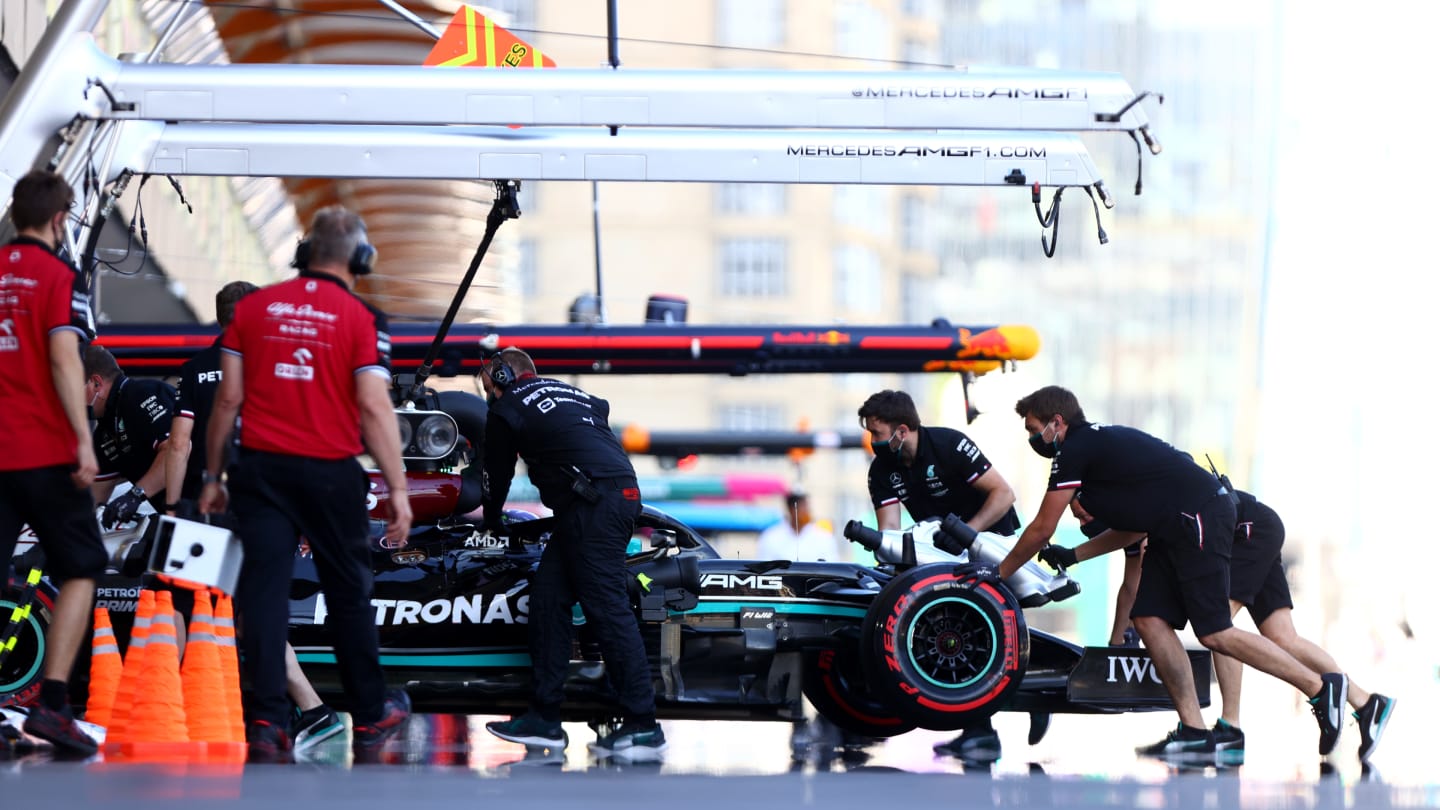 BAKU, AZERBAIJAN - JUNE 05: Lewis Hamilton of Great Britain driving the (44) Mercedes AMG Petronas