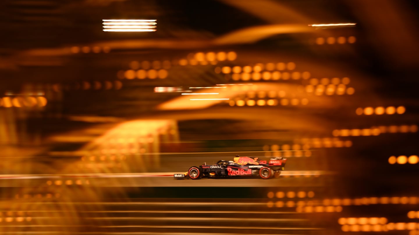 BAHRAIN, BAHRAIN - MARCH 27: Max Verstappen of the Netherlands driving the (33) Red Bull Racing