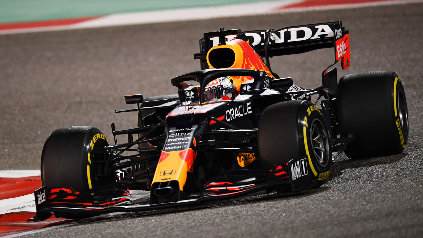 BAHRAIN, BAHRAIN - MARCH 28: Max Verstappen of the Netherlands driving the (33) Red Bull Racing