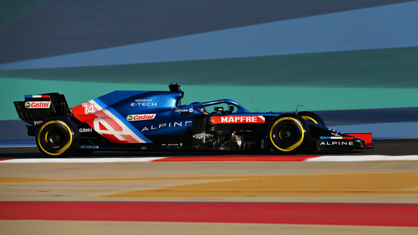 BAHRAIN, BAHRAIN - MARCH 14: Fernando Alonso o Spain driving the (14) Alpine A521 Renault  during