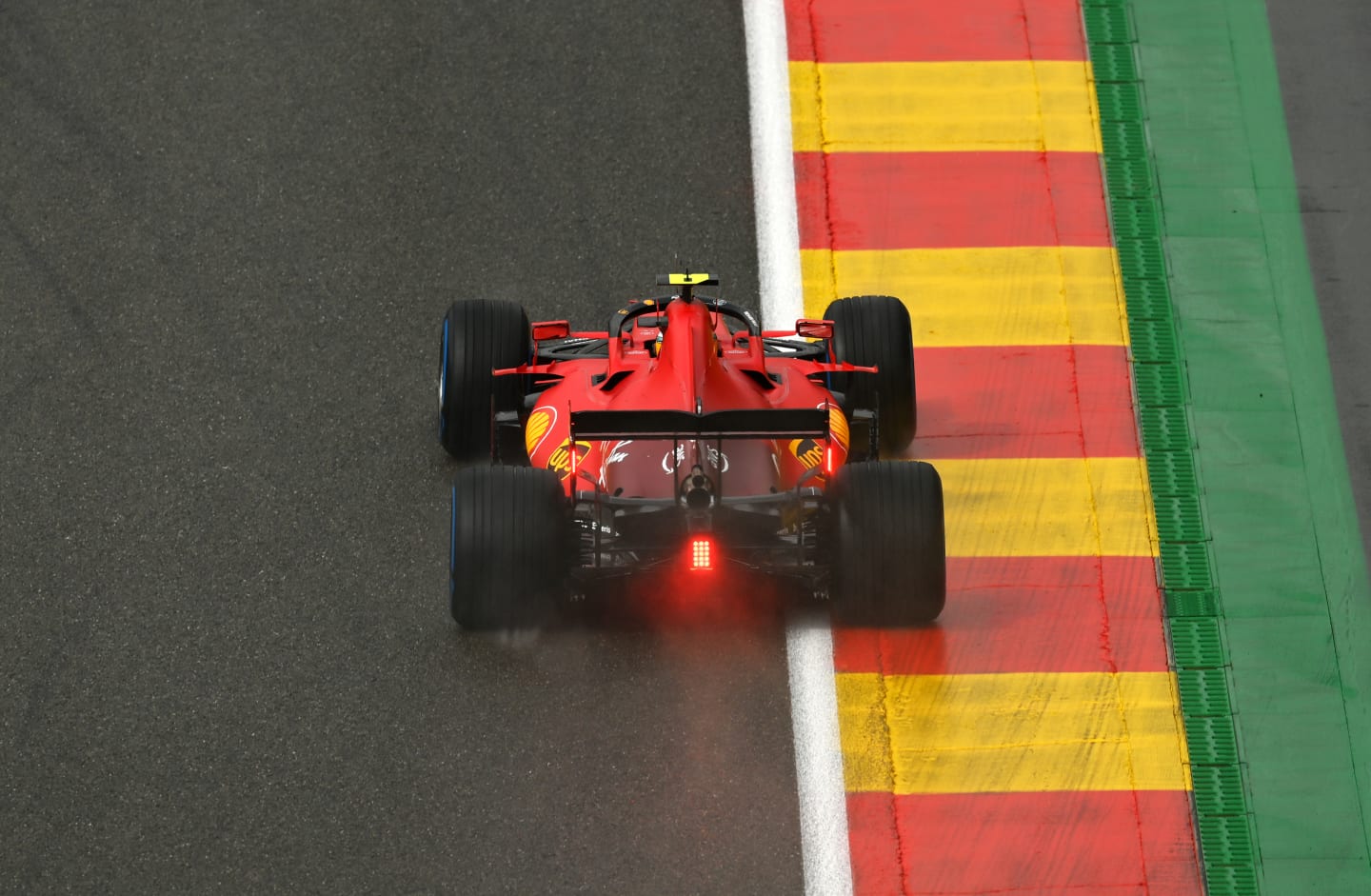 SPA, BELGIUM - AUGUST 28: Carlos Sainz of Spain driving the (55) Scuderia Ferrari SF21 during qualifying ahead of the F1 Grand Prix of Belgium at Circuit de Spa-Francorchamps on August 28, 2021 in Spa, Belgium. (Photo by Dan Mullan/Getty Images)