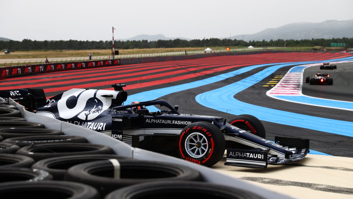 LE CASTELLET, FRANCE - JUNE 19: Yuki Tsunoda of Japan driving the (22) Scuderia AlphaTauri AT02 Honda stops on track after a spin during qualifying ahead of the F1 Grand Prix of France at Circuit Paul Ricard on June 19, 2021 in Le Castellet, France. (Photo by Dan Istitene - Formula 1/Formula 1 via Getty Images)
