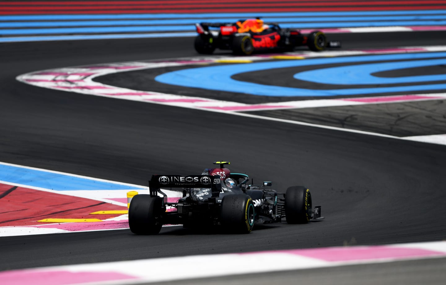 LE CASTELLET, FRANCE - JUNE 20: Valtteri Bottas of Finland driving the (77) Mercedes AMG Petronas F1 Team Mercedes W12 on track during the F1 Grand Prix of France at Circuit Paul Ricard on June 20, 2021 in Le Castellet, France. (Photo by Rudy Carezzevoli/Getty Images)