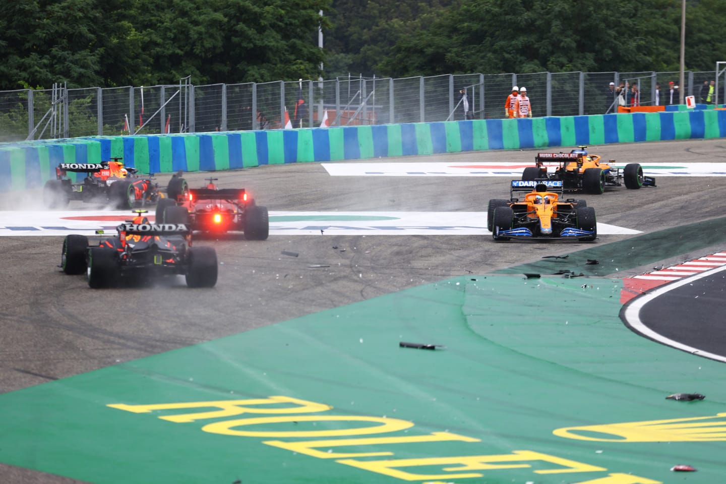 BUDAPEST, HUNGARY - AUGUST 01: A general view of the crash at the start during the F1 Grand Prix of Hungary at Hungaroring on August 01, 2021 in Budapest, Hungary. (Photo by Bryn Lennon/Getty Images)