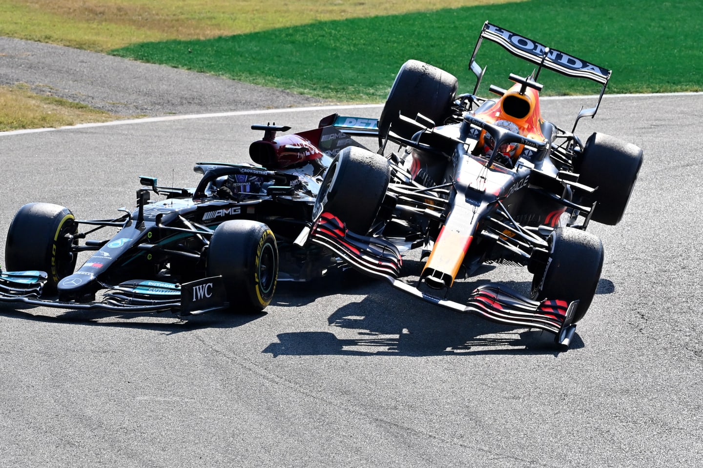 MONZA, ITALY - SEPTEMBER 12: Max Verstappen of the Netherlands driving the (33) Red Bull Racing