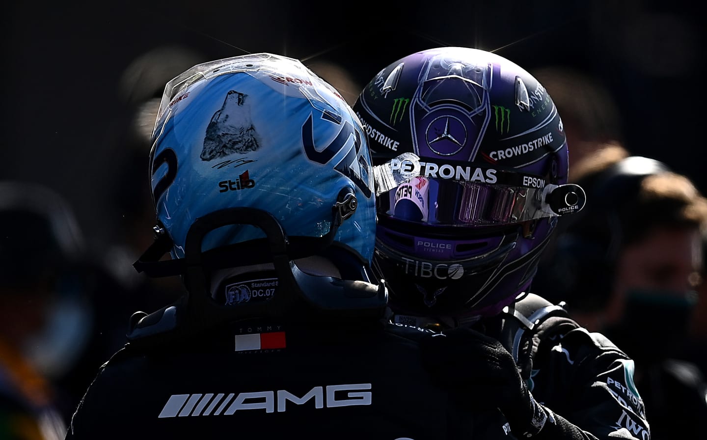 MEXICO CITY, MEXICO - NOVEMBER 06: Pole position qualifier Valtteri Bottas of Finland and Mercedes GP and second place qualifier Lewis Hamilton of Great Britain and Mercedes GP celebrate in parc ferme during qualifying ahead of the F1 Grand Prix of Mexico at Autodromo Hermanos Rodriguez on November 06, 2021 in Mexico City, Mexico. (Photo by Clive Mason/Getty Images)