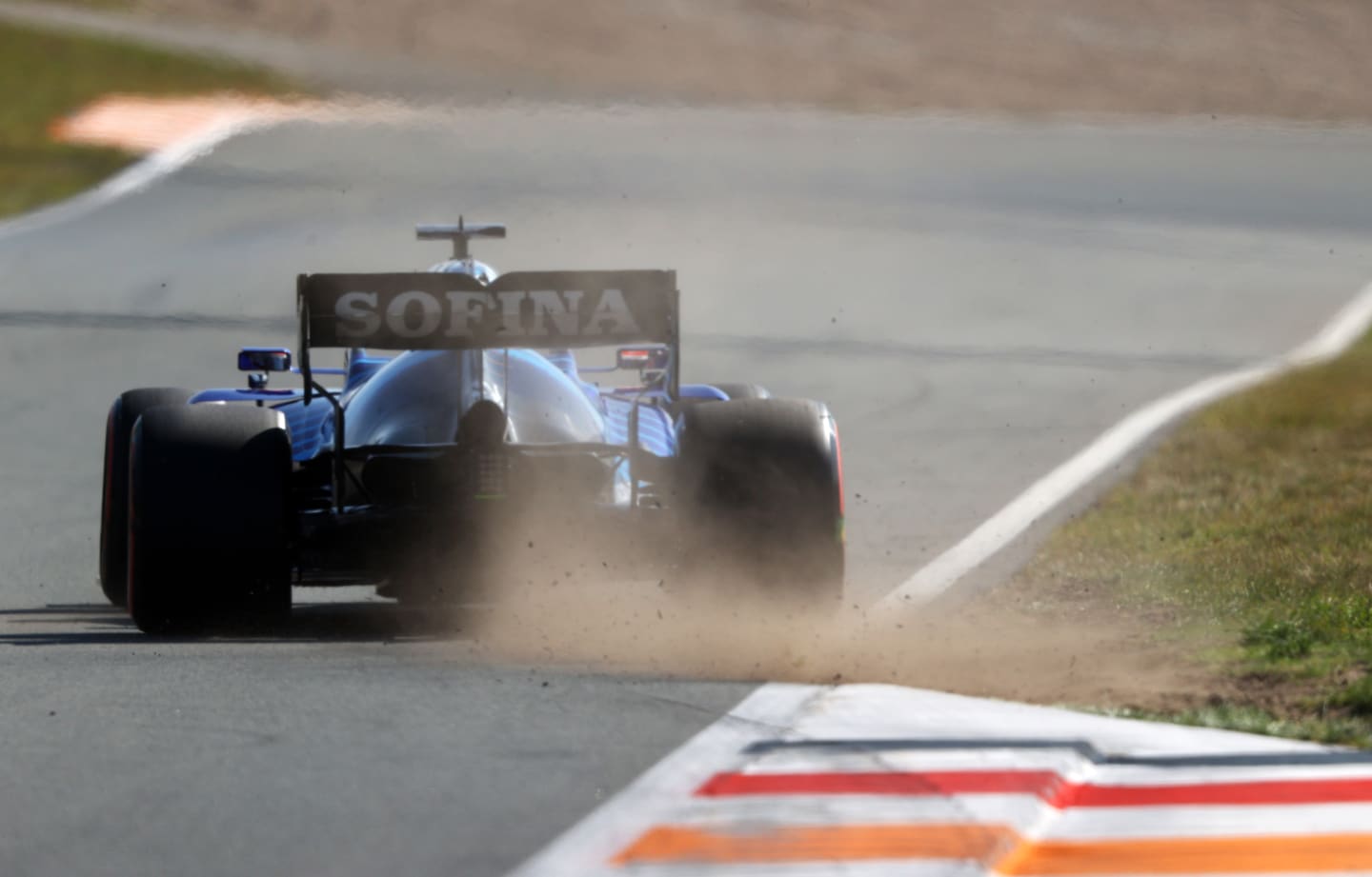 ZANDVOORT, NETHERLANDS - SEPTEMBER 04: George Russell of Great Britain driving the (63) Williams Racing FW43B Mercedes during qualifying ahead of the F1 Grand Prix of The Netherlands at Circuit Zandvoort on September 04, 2021 in Zandvoort, Netherlands. (Photo by Bryn Lennon/Getty Images)