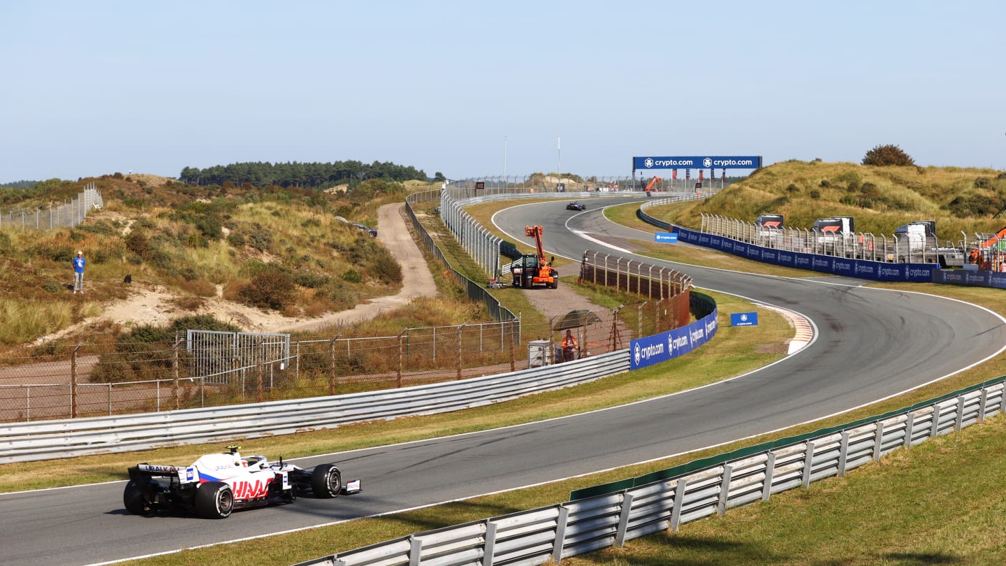ZANDVOORT, NETHERLANDS - SEPTEMBER 05: Mick Schumacher of Germany driving the (47) Haas F1 Team VF-21 Ferrari during the F1 Grand Prix of The Netherlands at Circuit Zandvoort on September 05, 2021 in Zandvoort, Netherlands. (Photo by Clive Rose - Formula 1/Formula 1 via Getty Images)