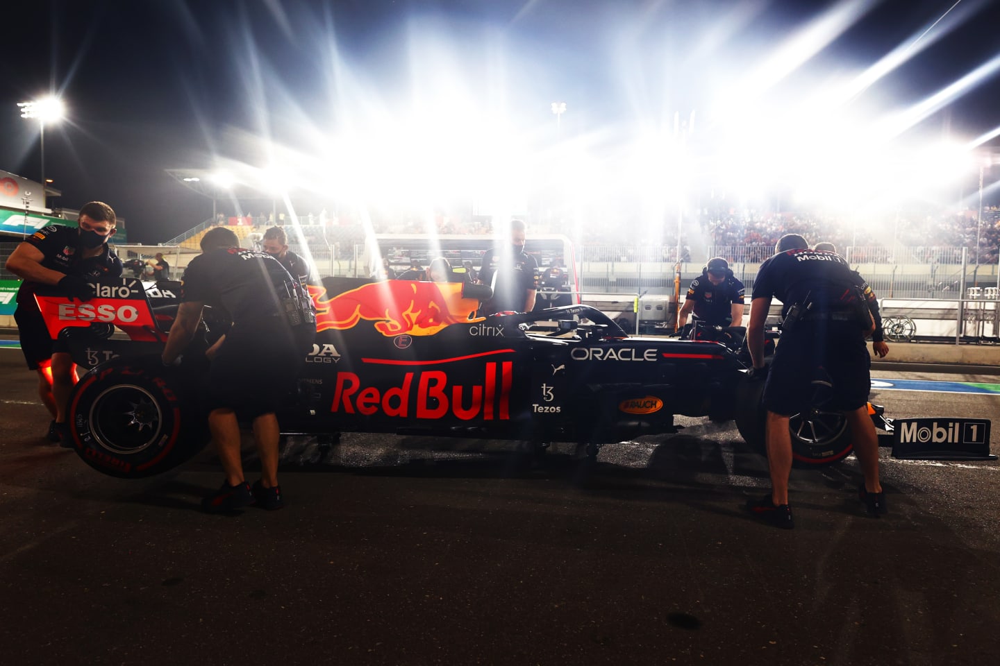 DOHA, QATAR - NOVEMBER 20: Sergio Perez of Mexico driving the (11) Red Bull Racing RB16B Honda stops in the Pitlane during qualifying ahead of the F1 Grand Prix of Qatar at Losail International Circuit on November 20, 2021 in Doha, Qatar. (Photo by Mark Thompson/Getty Images)