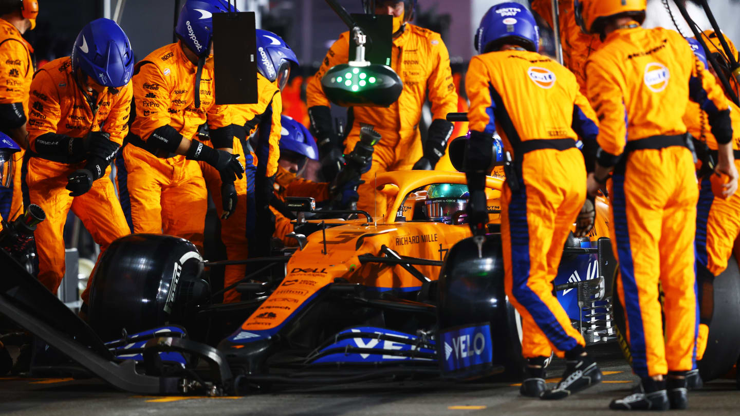 DOHA, QATAR - NOVEMBER 21: Daniel Ricciardo of Australia driving the (3) McLaren F1 Team MCL35M
