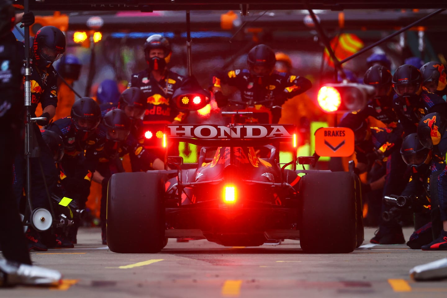SOCHI, RUSSIA - SEPTEMBER 26: Max Verstappen of the Netherlands driving the (33) Red Bull Racing RB16B Honda makes a pitstop during the F1 Grand Prix of Russia at Sochi Autodrom on September 26, 2021 in Sochi, Russia. (Photo by Dan Istitene - Formula 1/Formula 1 via Getty Images)