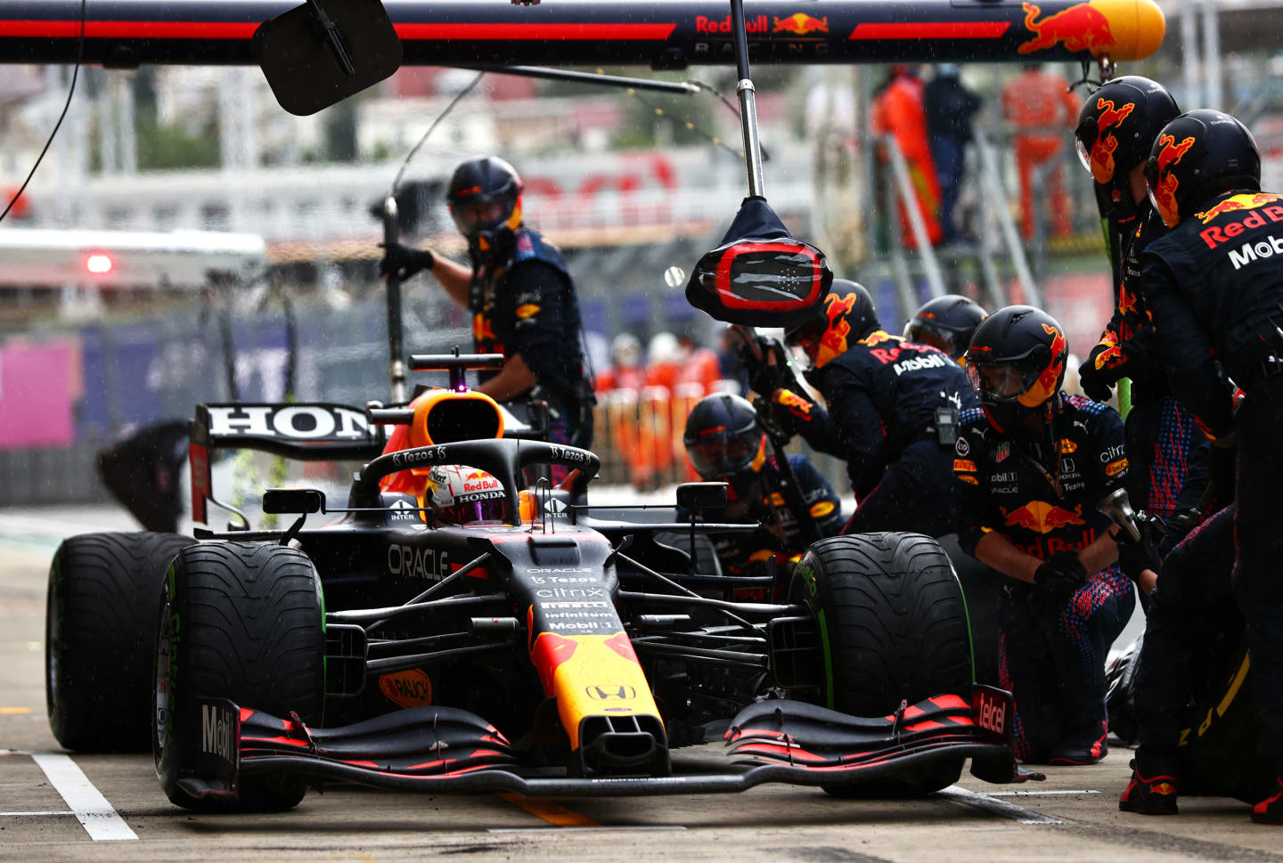 SOCHI, RUSSIA - SEPTEMBER 26: Max Verstappen of the Netherlands driving the (33) Red Bull Racing