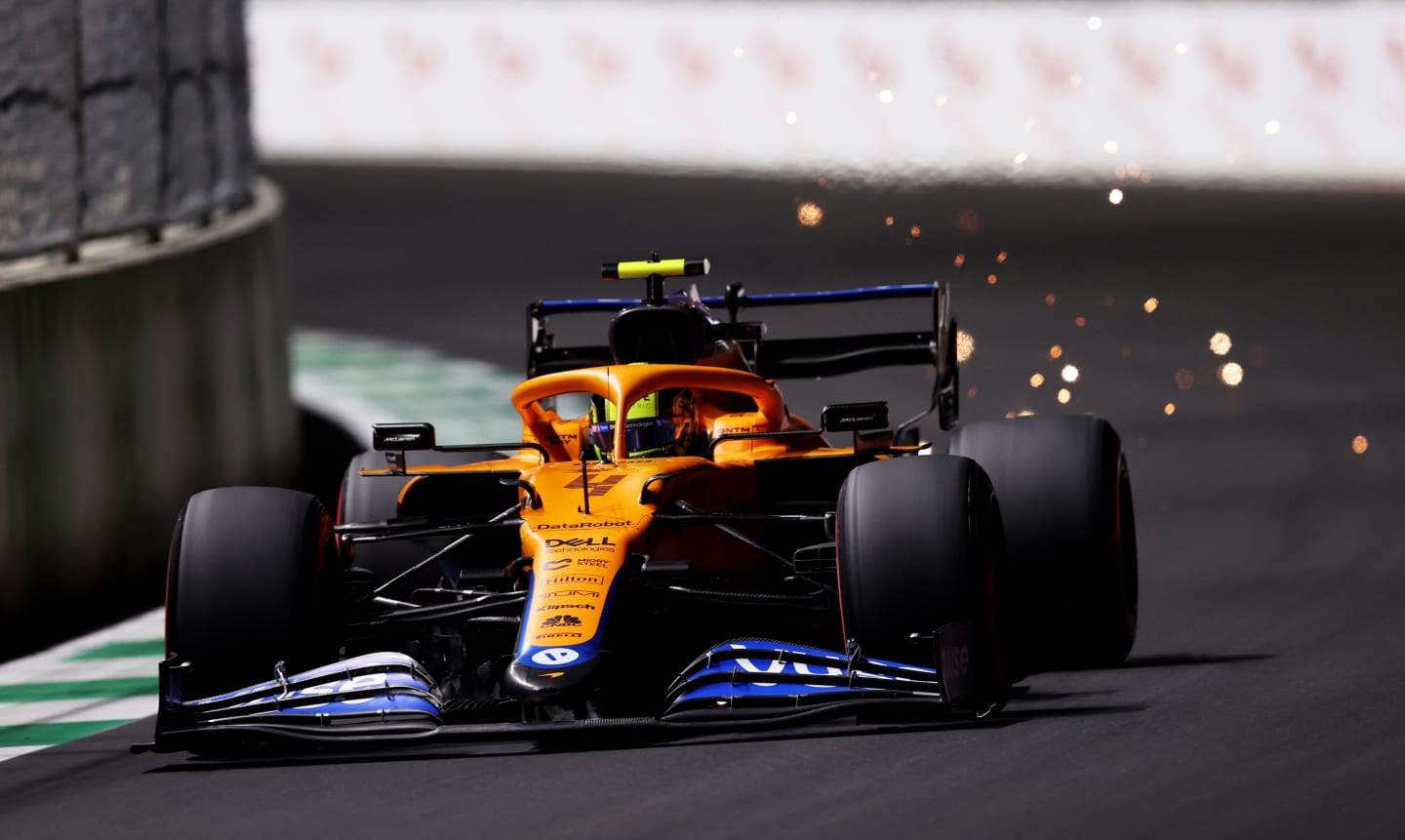 JEDDAH, SAUDI ARABIA - DECEMBER 03: Lando Norris of Great Britain driving the (4) McLaren F1 Team MCL35M Mercedes during practice ahead of the F1 Grand Prix of Saudi Arabia at Jeddah Corniche Circuit on December 03, 2021 in Jeddah, Saudi Arabia. (Photo by Lars Baron/Getty Images)