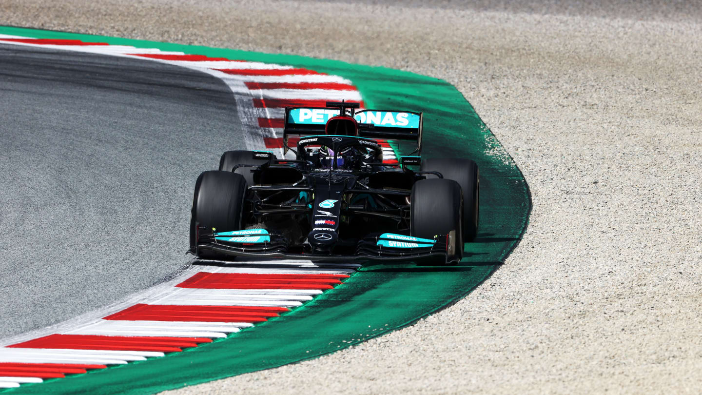 SPIELBERG, AUSTRIA - JUNE 27: Lewis Hamilton of Great Britain driving the (44) Mercedes AMG