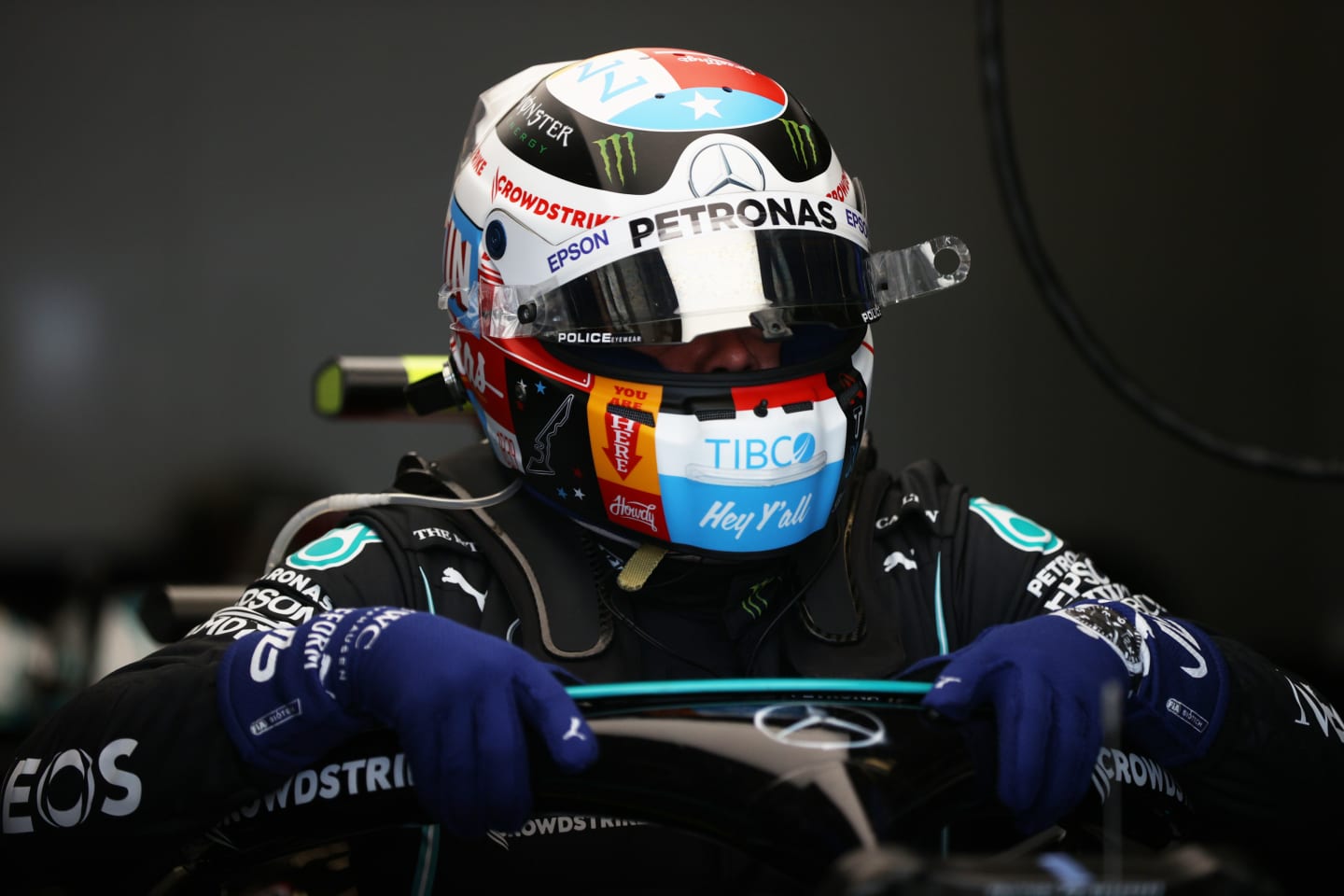 AUSTIN, TEXAS - OCTOBER 23: Valtteri Bottas of Finland and Mercedes GP prepares to drive in the garage during final practice ahead of the F1 Grand Prix of USA at Circuit of The Americas on October 23, 2021 in Austin, Texas. (Photo by Chris Graythen/Getty Images)